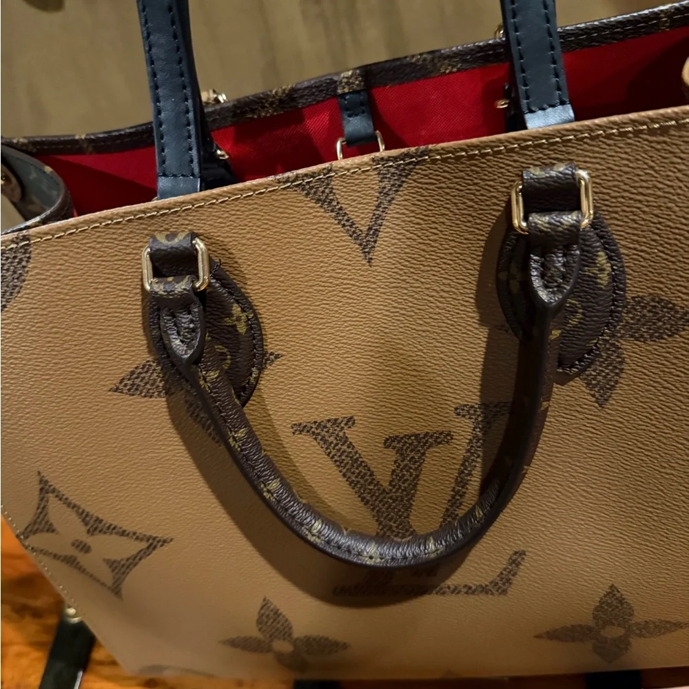 Louis Vuitton Monogram Reverse Large On-The-Go Tote Bag Like New - Picture 6 of 16